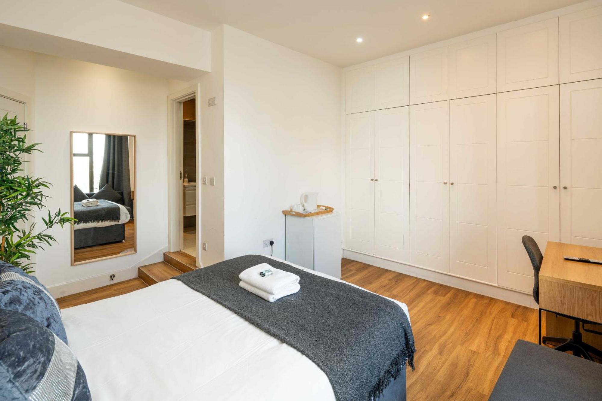 Equitable Hotel London Exterior photo